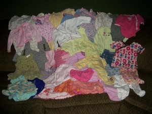800px-Thrift_Store_Baby_Clothes